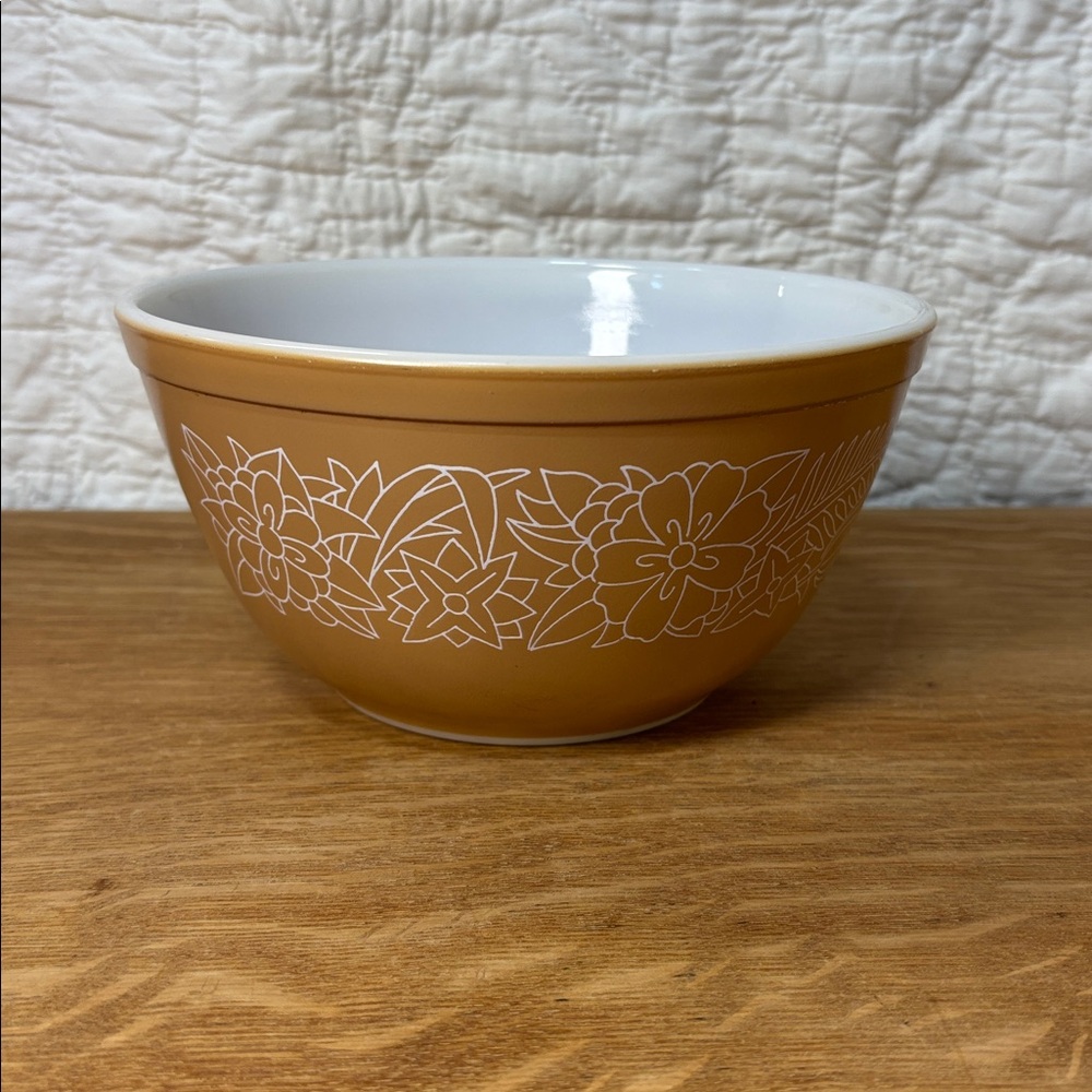 Vintage Pyrex Light Brown Woodland Pattern Mixing Bowl 402 1.5 Liter